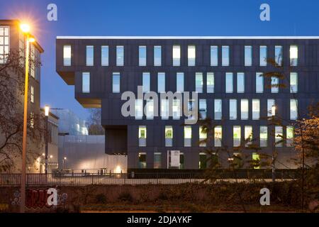 L'edificio del Centro servizi SSC Studierenden (Centro servizi per studenti) dell'Università di Colonia nel distretto Lindenthal, architetto Schuster Foto Stock