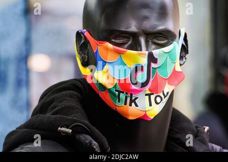 Abbigliamento tik tok hot sale