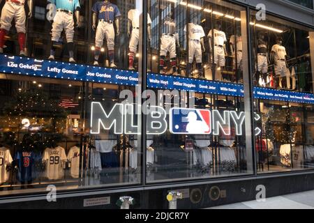 MLB NYC Flagship Store, Rockefeller Center, New York City, Stati Uniti Foto Stock