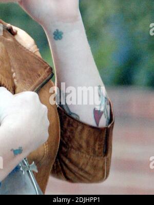 Esclusiva!! Negozi di Kelly Osbourne a Fred Segal a Los Angeles, California. 5/17/06 Foto Stock