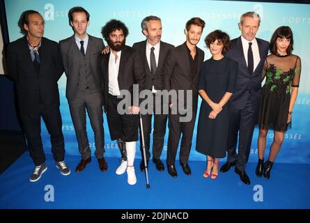 Alexandre Desplat, Benjamin Lavernhe, Vincent Heneine, Jerome Salle, Pierre Niney, Audrey Tautou, Lambert Wilson e Chloe Hirschman in occasione della prima edizione dell'Odyssee tenutasi presso l'UGC Normandie, a Parigi, Francia, il 4 ottobre 2016. Foto di Jerome Domine/ABACAPRESS.COM Foto Stock