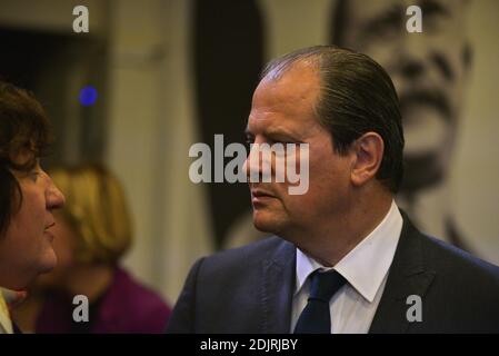 Il primo segretario del partito socialista francese Jean-Christophe Cambadelis partecipa a una conferenza sui diritti delle donne nell'Unione europea tenutasi a Parigi il 27 ottobre 2016. Foto di Yann Korbi/ABACAPRESS.COM Foto Stock