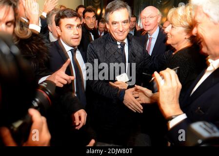 L'ex primo ministro francese Francois Fillon arriva alla sua sede a Parigi, in Francia, il 20 novembre 2016, dopo aver vinto il primo round dell'ala destra e delle primarie centrali. Foto di Ammar Abd Rabbo/ABACAPRESS.COM Foto Stock