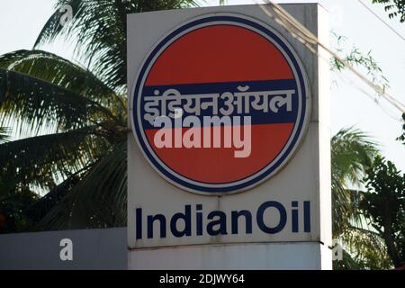 Thrissur, Kerlala, India - 11/20/2020: Segno della cooperazione indiana nel settore petrolifero in una pompa benzina Foto Stock