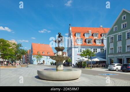 Germania, Baviera, Allgäu, città di Memmingen. Fontana di pesca Foto Stock