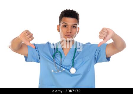 Giovane doc africana con uniforme blu isolata su un bianco sfondo Foto Stock