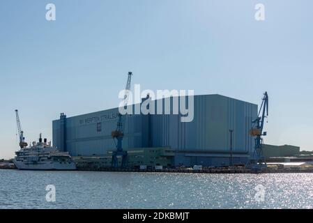 Germania, Meclemburgo-Pomerania occidentale, Stralsund, MV cantieri navali Foto Stock