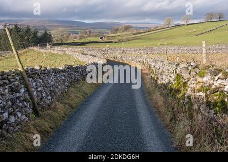 Una strada tranquilla su Horton-in-Ribblesdale Foto Stock