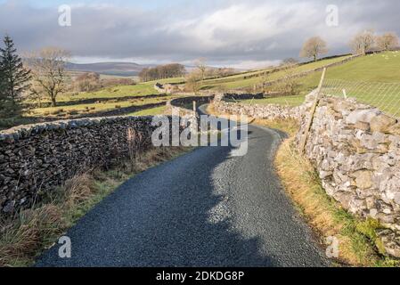 Una strada tranquilla su Horton-in-Ribblesdale Foto Stock