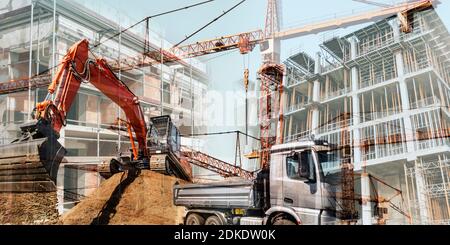 Escavatori, gru e autocarri con edifici in costruzione Foto Stock