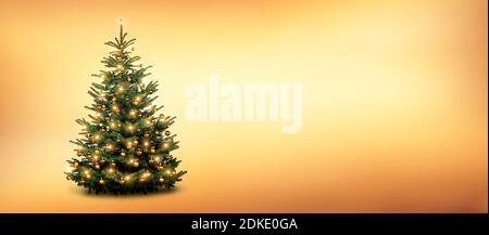 Albero di Natale decorato d'oro su sfondo dorato Foto Stock