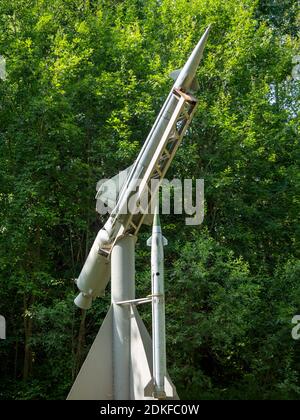 Pereslavl-Zalessky, Russia - 25 luglio 2018: 9M33, Osa-M pistola navale sovietica - missile tattico superficie-aria altamente mobile, bassa altitudine, a corto raggio. S Foto Stock