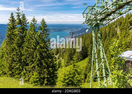 Wallbergbahn, nella parte posteriore Tegernsee, Wallberg, Rottach-Egern, Tegernsee, Alpi Bavaresi, Baviera, Germania, Europa Foto Stock