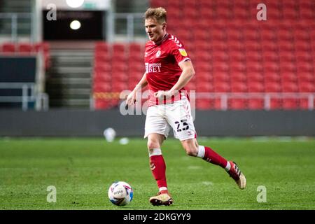 Bristol, Regno Unito. 15 Dic 2020. Taylor Moore di Bristol City in azione contro Millwall. EFL Skybet Championship, Bristol City contro Millwall all'Ashton Gate Stadium di Bristol, Avon martedì 15 dicembre 2020. Questa immagine può essere utilizzata solo per scopi editoriali. Solo per uso editoriale, è richiesta una licenza per uso commerciale. Nessun utilizzo nelle scommesse, nei giochi o nelle pubblicazioni di un singolo club/campionato/giocatore. pic by Lewis Mitchell/Andrew Orchard sports photography/Alamy Live news Credit: Andrew Orchard sports photography/Alamy Live News Foto Stock