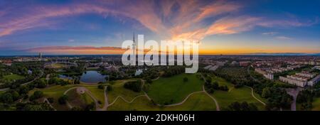 Forte alba al mattino presto d'estate a Monaco, baviera, germania Foto Stock