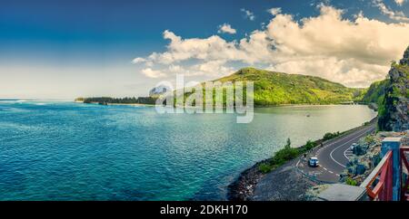 La splendida vista sull'oceano dal Captain Matthew Flinders Monument a Mauritius. Foto Stock