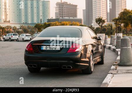 Batumi. Georgia - 30 ottobre 2020: Mercedes sulle strade di Batumi Foto Stock