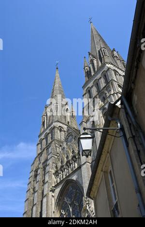 Torri della Cattedrale Notre Dame de Bayeux, Normandia, Francia. Foto Stock