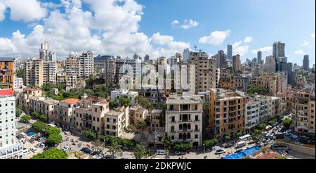 Danni e distruzione dopo l'esplosione della porta di Beirut Foto Stock