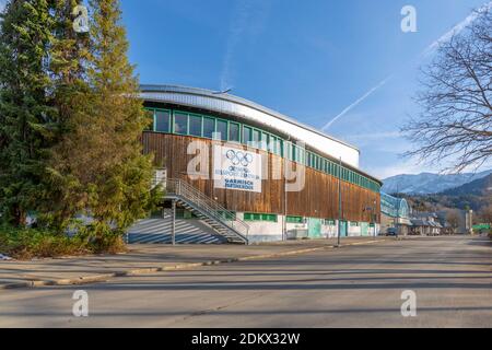 Vista dello stadio Garmisch Olympia, Garmisch-Partenkirchen, Baviera, Germania Foto Stock