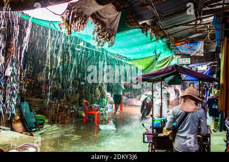 Surin, Thailandia, Sud-est asiatico Chong Chom mercato di confine Foto Stock