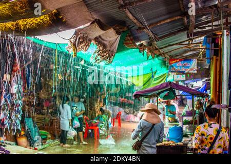 Surin, Thailandia, Sud-est asiatico Chong Chom mercato di confine Foto Stock