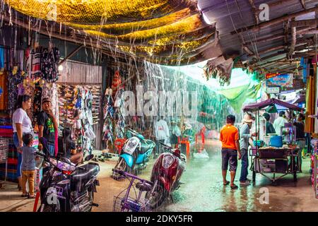 Surin, Thailandia, Sud-est asiatico Chong Chom mercato di confine Foto Stock