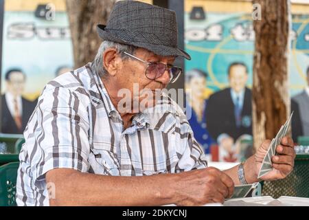 Cubani a Domino Park, Miami, Florida, Stati Uniti Foto Stock