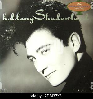 K.D.Lang - Shadowland - copertina di album in vinile d'epoca Foto Stock
