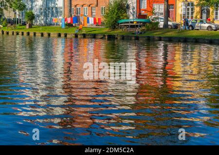 An der Obertrave, una strada popolare lungo il fiume trave, Città anseatica di Lübeck, Patrimonio dell'Umanità dell'UNESCO, Schleswig-Holstein, Germania del Nord, Europa Foto Stock