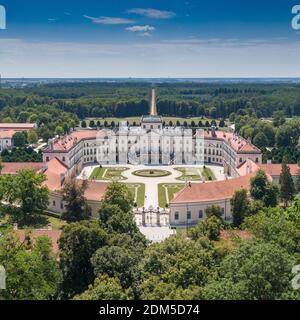 Bellissimo Castello Eszterhazy a Fertod, Ungheria Foto Stock