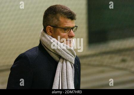 Monaco, Germania. 16 Dic 2020. Jens Scheuer (Coach FC Bayern Munich) prima della partita di calcio della UEFA Women's Champions League (Round 32) tra l'FC Bayern Munich e l'Ajax Amsterdam. Sven Beyrich/SPP Credit: SPP Sport Press Photo. /Alamy Live News Foto Stock
