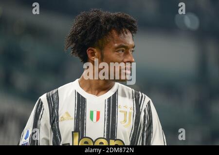 Juan Cuadrado del Juventus FC delusione durante la Serie A match tra Juventus e Atalanta BC allo stadio Allianz il 16 dicembre 2020 a Torino Foto Stock