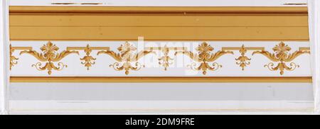 Regence, Desfossé et Karth, francese, 1863, carta stampata a blocchi, lunghezza carta da parati con due larghezze di bordo da ritagliare. Il confine è destinato a fungere da baseboard o seggiovia che si collega alla base del pilaster. Ha forme a foglia marrone e gemma convenzionalizzate di due dimensioni in serie orizzontali alternate. Strisce di stampaggio marroni lungo la parte superiore e inferiore. Bande grigie; stampate su terreno biancastro., Parigi, Francia, 1851–65, Wallcoverings, Border, Border Foto Stock