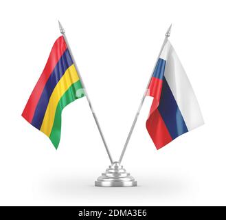 Le bandiere delle tabelle di Russia e Mauritius sono isolate sul rendering 3D bianco Foto Stock