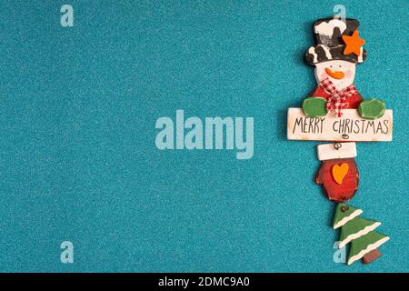 La Navidad reflejada en fondos con emocion en variados contextos de fondos y colores. Foto Stock