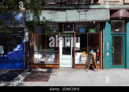 Cinnamon Girl, 277 Nostrand Ave., Brooklyn, New York. Foto del negozio di New York di una panetteria e paninoteca nel quartiere di Bedford Stuyvesant. Foto Stock