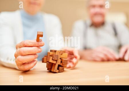 GRANDE 11 Pezzi Puzzle in legno difficoltà di apprendimento anziani demenza 