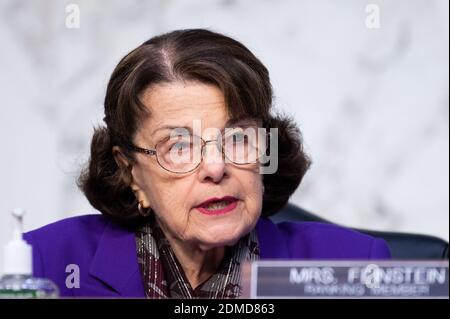 Il senatore statunitense Dianne Feinstein (D-CA) parla ad un'audizione del Comitato giudiziario del Senato. Foto Stock