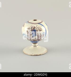 Cappellino, terracotta smaltata in stagno, su globo una cartouche di figura gesturante, e un disegno floreale. Blu cobalto e viola manganese., Nevers, Francia, metà del XVIII secolo, ceramica, arti decorative, stand Cap Foto Stock