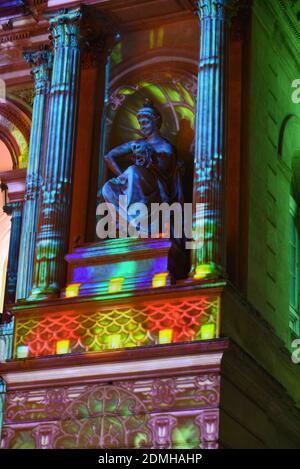 Proiezione di immagini sulla facciata dell'Opera di Tolone Casa per Natale Foto Stock