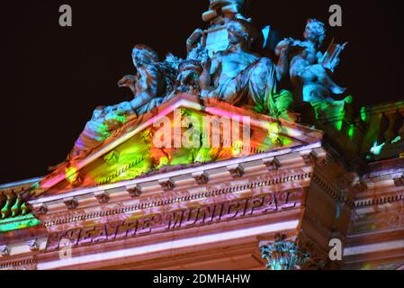 Proiezione di immagini sulla facciata dell'Opera di Tolone Casa per Natale Foto Stock
