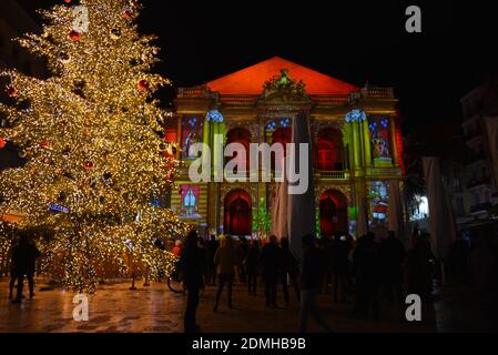 Proiezione di immagini sulla facciata dell'Opera di Tolone Casa per Natale Foto Stock