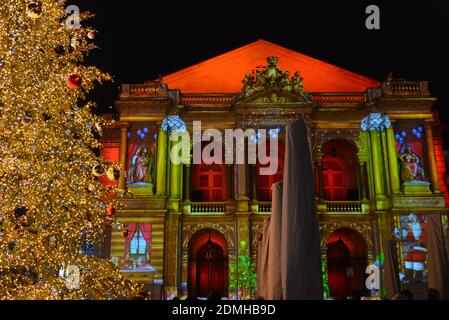 Proiezione di immagini sulla facciata dell'Opera di Tolone Casa per Natale Foto Stock