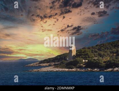 Faro del villaggio di Trikeri, Pelio, regione di magnesia Tessaglia, Grecia. Foto Stock