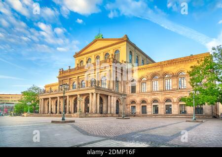 Edificio del Teatro dell'Opera di Hannover, bassa Sassonia, Germania (immagine HDR) Foto Stock