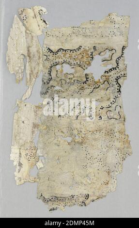 Parete laterale - frammento, stampato a blocchi su fogli Uniti, strisce di forme di ameba prevalentemente nere e bianche alternate con punti scaldati, striscia frammentaria di serie verticali di piccoli sprigs frondosi., 1820–50, Wallcoverings, parete laterale - frammento Foto Stock