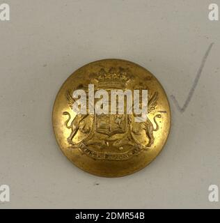 Button, Brass, Circular, convex button with ornament showing shield with heraldic devices, griffin supporters, a crown above and below, ribbon with 'Aperte et honeste'. Brass back and shank. On reverse, 'Superieur France'., On card E, France, 1801–50, costume & accessories, Decorative Arts, Button Stock Photo