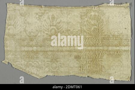 Fragment, Medium: Silk tecnica: Velluto, immagine speculare su una linea centrale. In biancastro., 17 ° secolo, tessuti tessuti, frammento Foto Stock