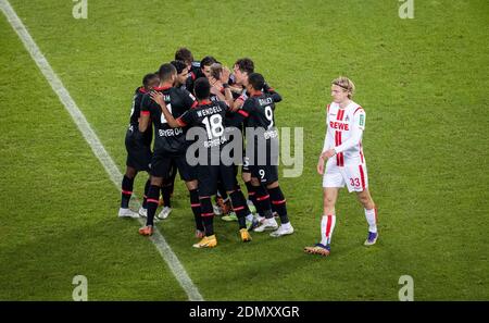 Leverkusener Torjubel - Sebastiaan Bornauw (Köln) 1. FC Köln vs. Bayer Leverkusen 16.12.2020, Fussball, 1. Bundesliga, Saison 2020/21 Foto: Moritz Mü Foto Stock